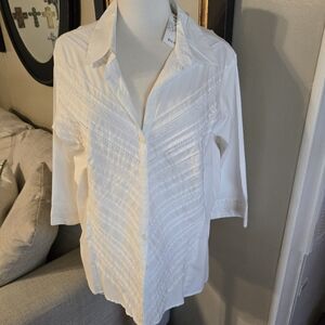 NWT Quizz Womans RomanticsWhite Women's Top 354